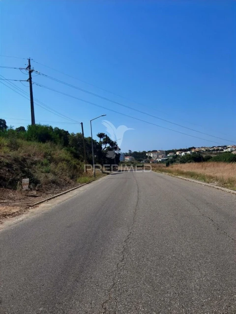 Terreno para Venda em Achete, Azoia de Baixo e Póvoa de Santarém