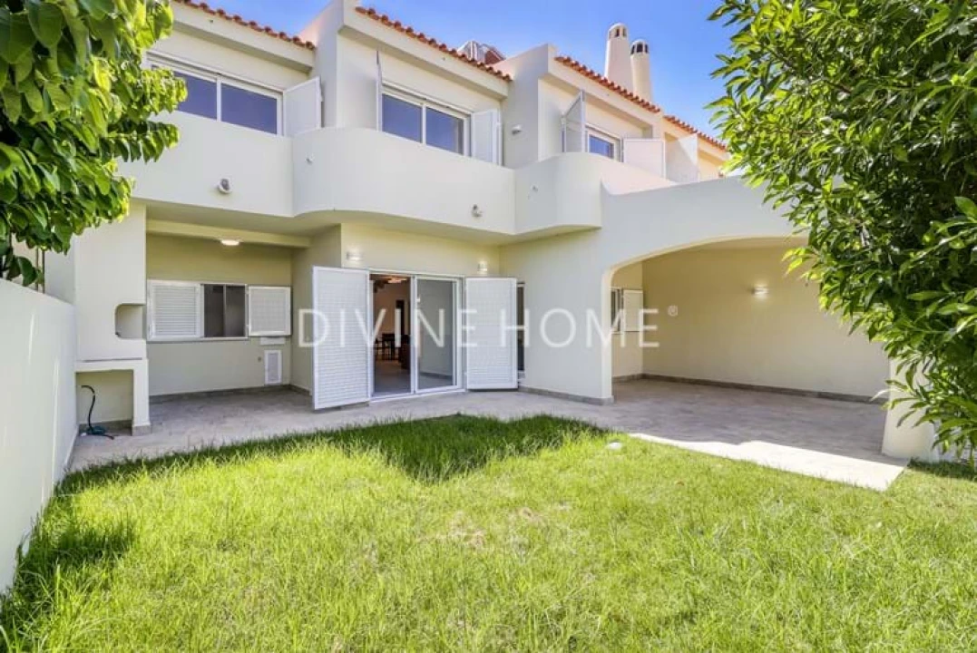 Moradia T3 para Venda em Albufeira e Olhos de Água Foto 7