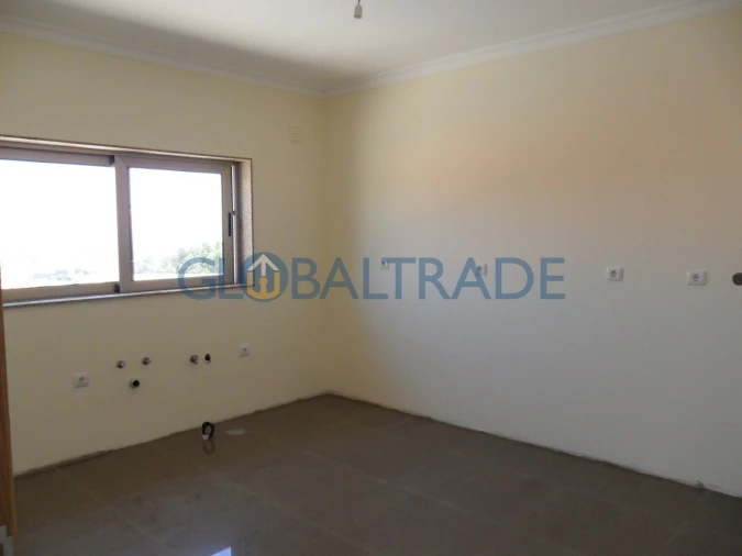 Moradia T3 para Venda em Duas Igrejas Foto 16