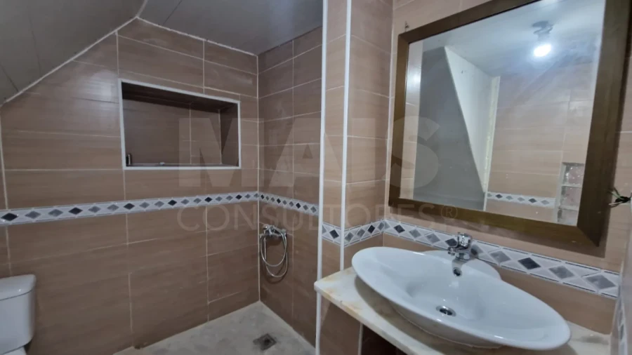 Moradia T6 para Venda em Gois Foto 5