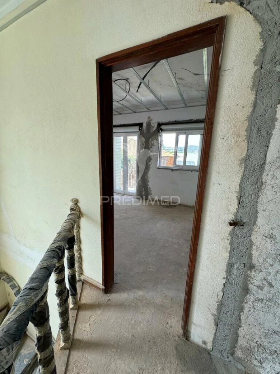 Moradia T3 para Venda em Vila Cova da Lixa e Borba de Godim Foto 18