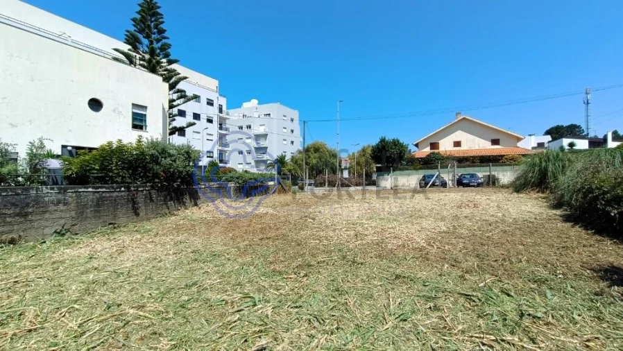 Terreno para Venda em Arcozelo Foto 7