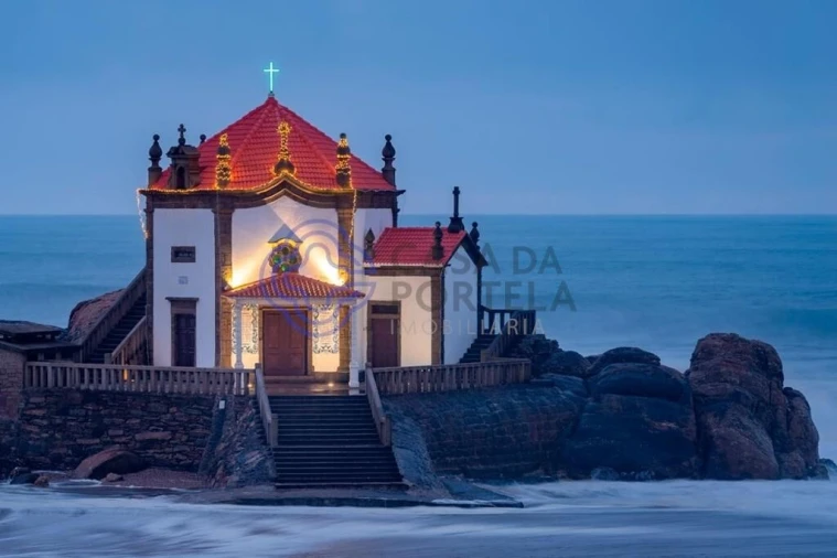 Terreno para Venda em Arcozelo Foto 23