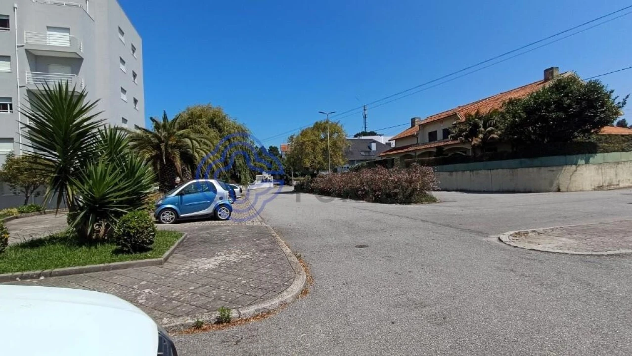 Terreno para Venda em Arcozelo Foto 14