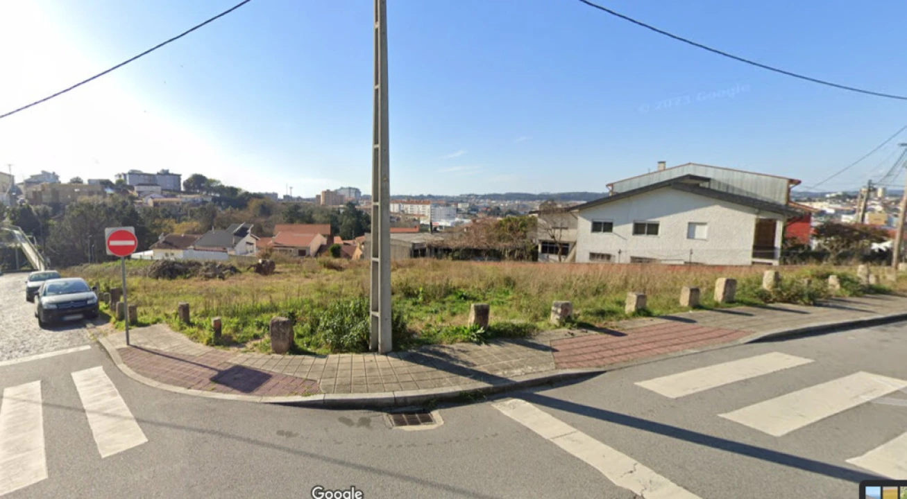 Terreno para Venda em Ermesinde Foto 3