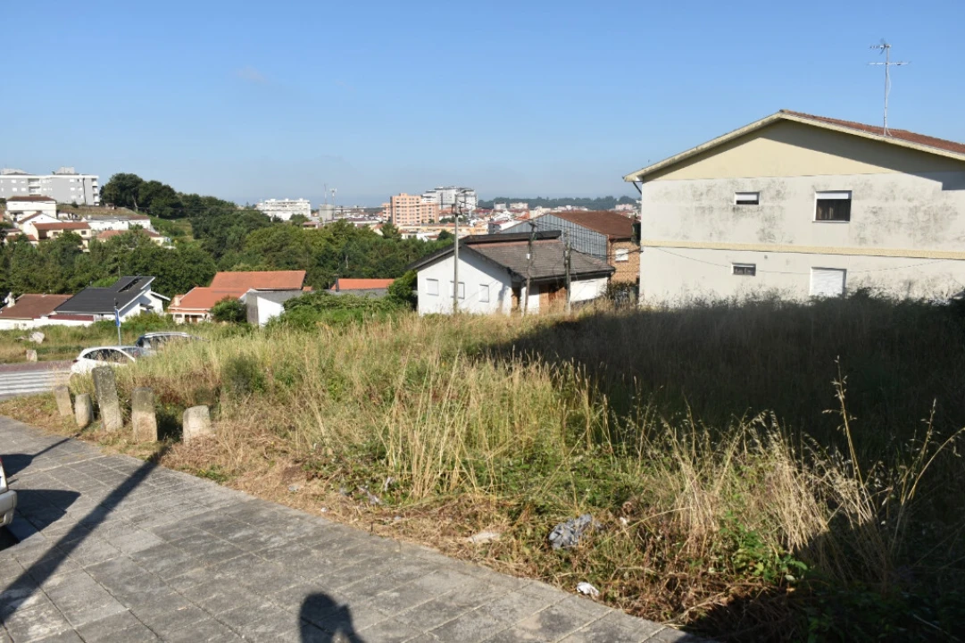 Terreno para Venda em Ermesinde Foto 3