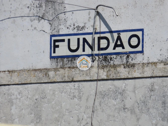 Terreno para Venda em Três Povos Foto 3