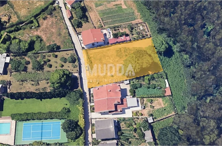 Terreno para Venda em Vila de Cucujães Foto 4