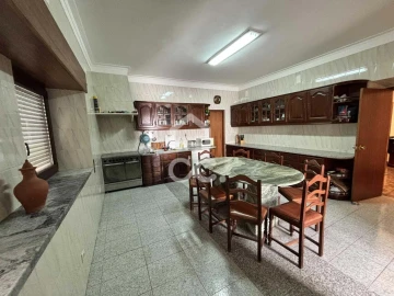 Moradia T4 para Venda em Beja (Salvador e Santa Maria da Feira)