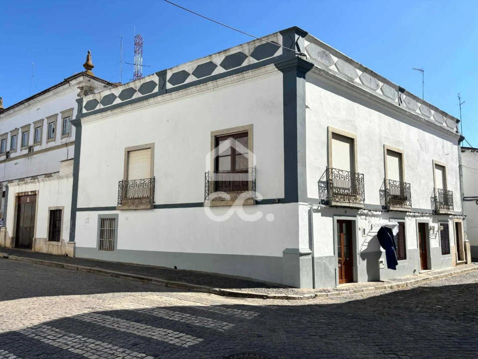 Moradia T4 para Venda em Beja (Salvador e Santa Maria da Feira) Foto 1