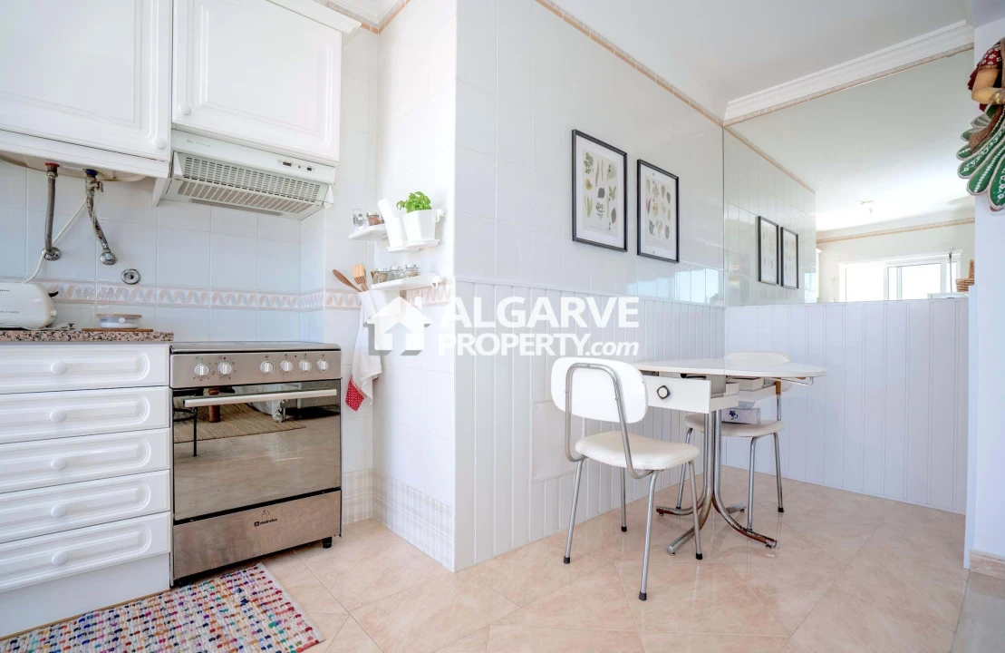 Apartamento T2 para Venda em Albufeira e Olhos de Água Foto 12