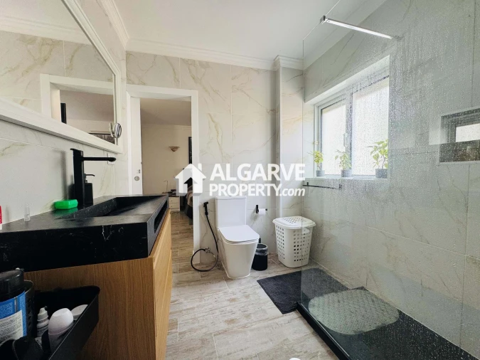 Apartamento T2 para Venda em Albufeira e Olhos de Água Foto 16