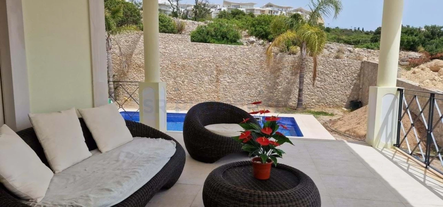 Moradia T4 para Venda em Albufeira e Olhos de Água Foto 26