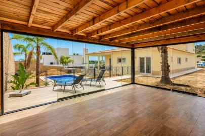 Moradia T4 para Venda em Albufeira e Olhos de Água