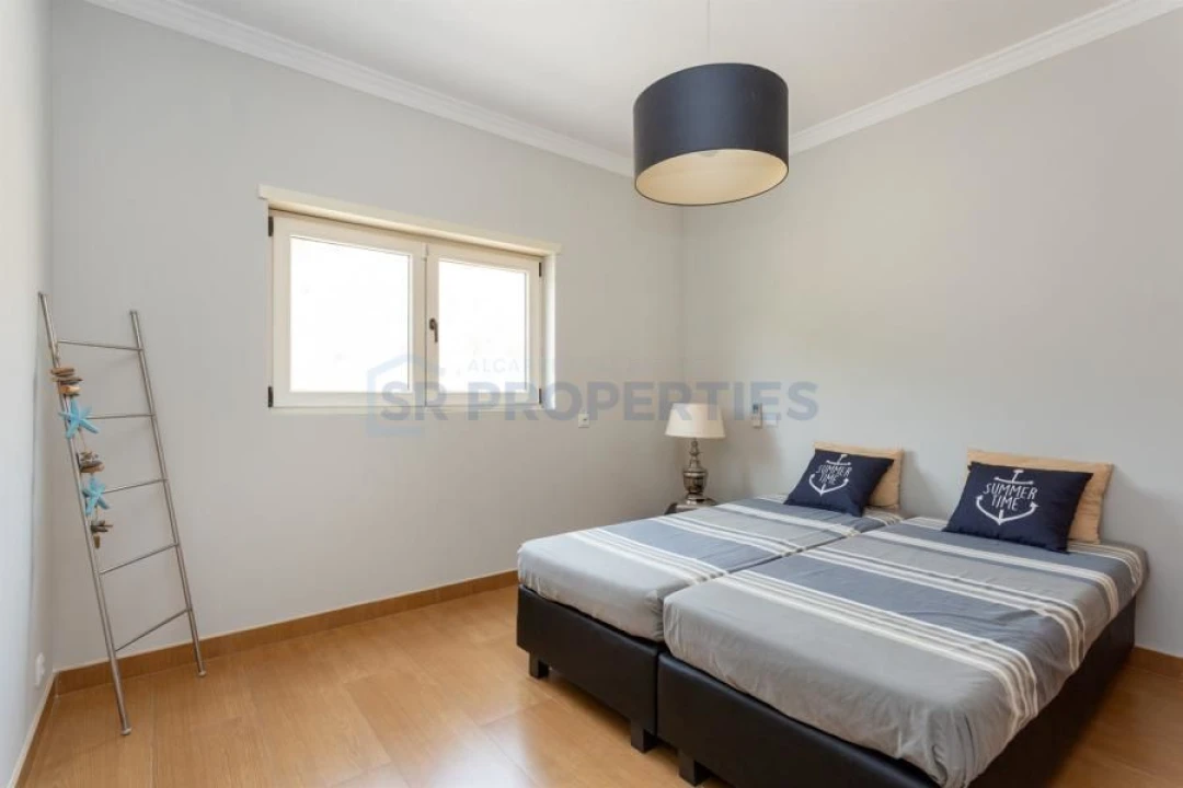 Moradia T4 para Venda em Albufeira e Olhos de Água Foto 30