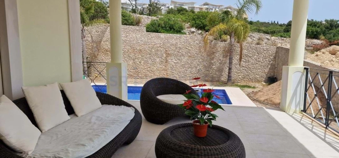 Moradia T4 para Venda em Albufeira e Olhos de Água Foto 26