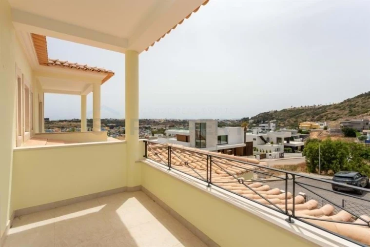 Moradia T4 para Venda em Albufeira e Olhos de Água Foto 31