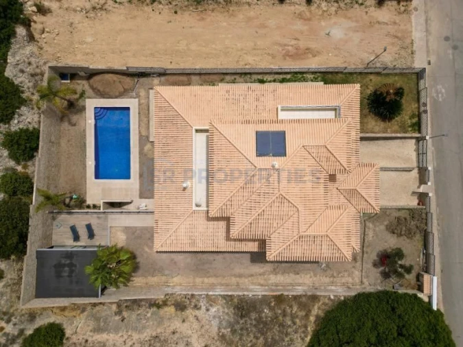 Moradia T4 para Venda em Albufeira e Olhos de Água Foto 50