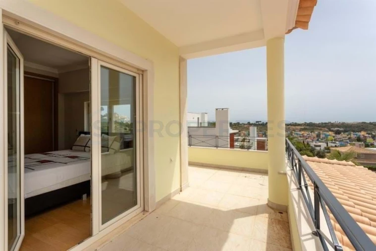 Moradia T4 para Venda em Albufeira e Olhos de Água Foto 32