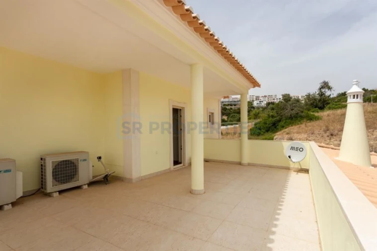 Moradia T4 para Venda em Albufeira e Olhos de Água Foto 42