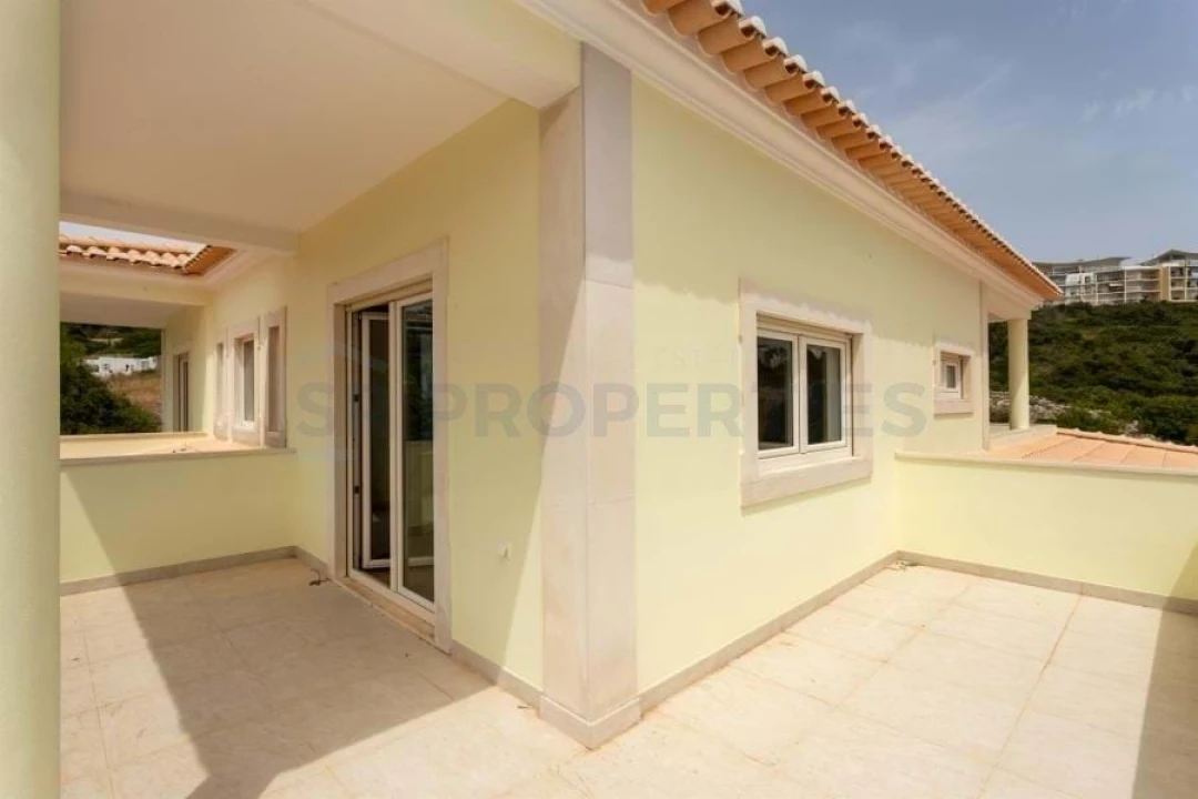 Moradia T4 para Venda em Albufeira e Olhos de Água Foto 35