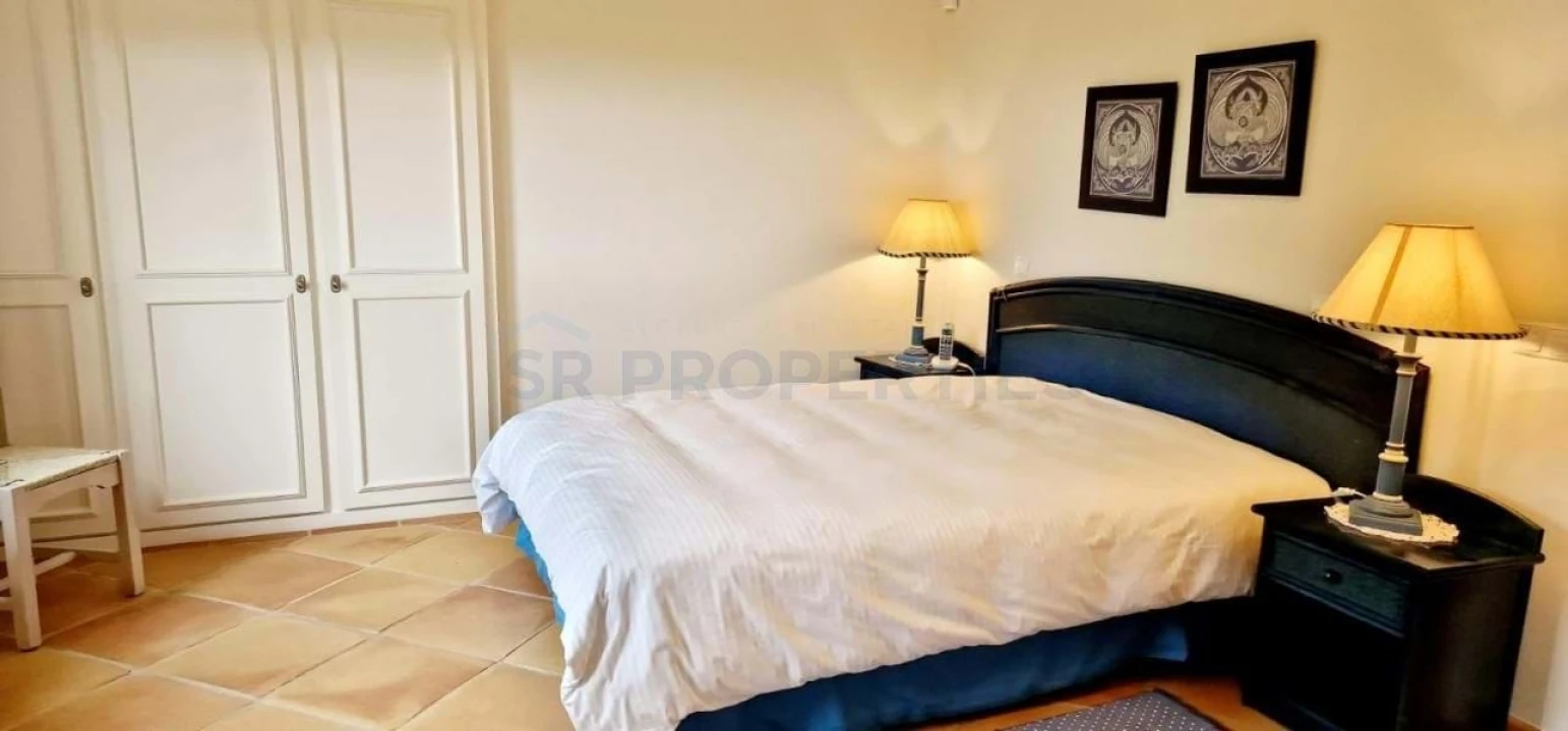 Moradia T4 para Venda em Loule (São Clemente) Foto 24