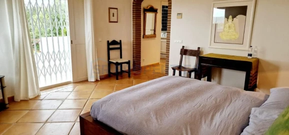 Moradia T4 para Venda em Loule (São Clemente)