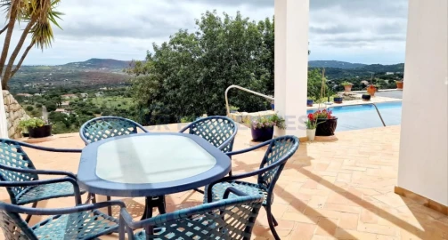 Moradia T4 para Venda em Loule (São Clemente)
