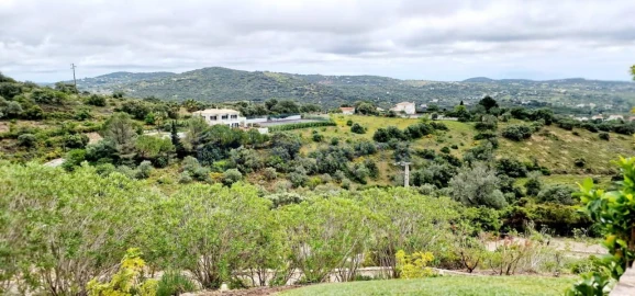 Moradia T4 para Venda em Loule (São Clemente)