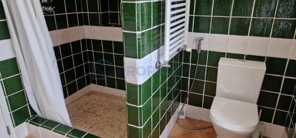 Moradia T4 para Venda em Loule (São Clemente)
