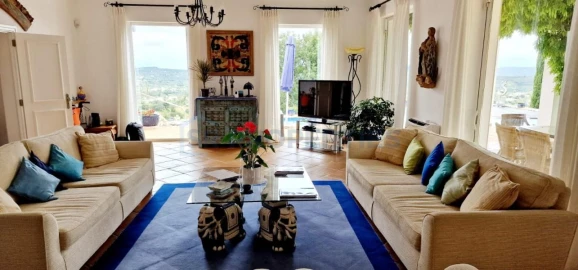 Moradia T4 para Venda em Loule (São Clemente)