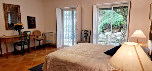 Moradia T4 para Venda em Loule (São Clemente)