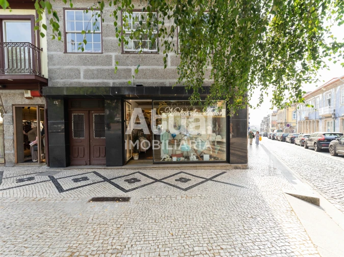 Loja para Trespasse em Oliveira, São Paio e São Sebastião Foto 29