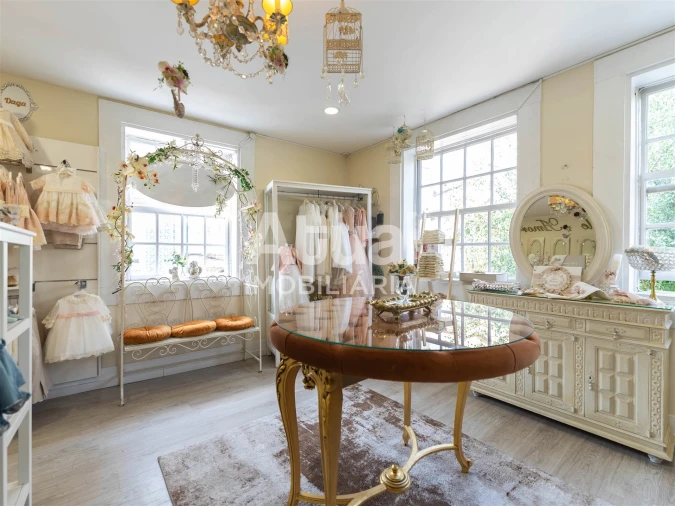 Loja para Trespasse em Oliveira, São Paio e São Sebastião Foto 27