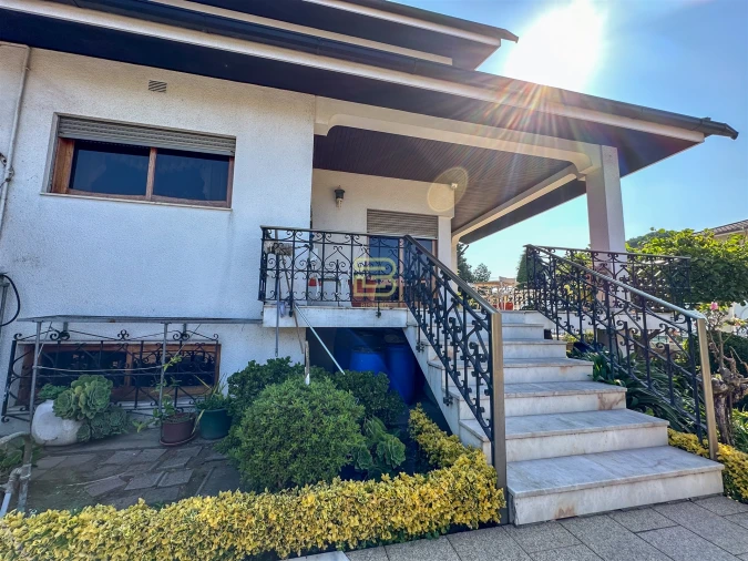 Moradia T5 para Venda em Moreira Foto 5