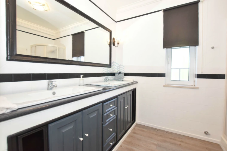 Moradia T4 para Venda em Torres Novas (São Pedro), Lapas e Ribeira Branca Foto 21