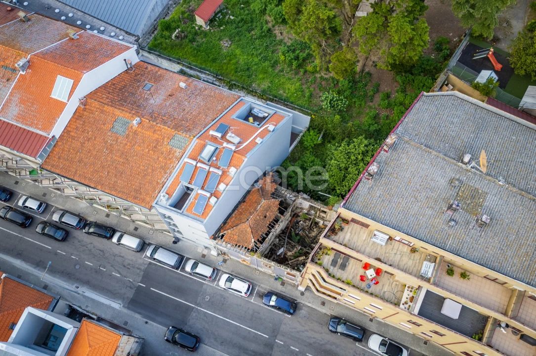 Moradia T16 para Venda em Mafamude e Vilar do Paraíso Foto 9
