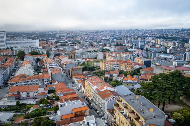Moradia T16 para Venda em Mafamude e Vilar do Paraíso Foto 12