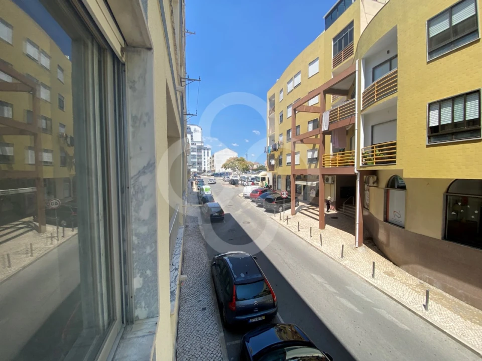 Apartamento T3 para Venda em Setubal (São Sebastião) Foto 1