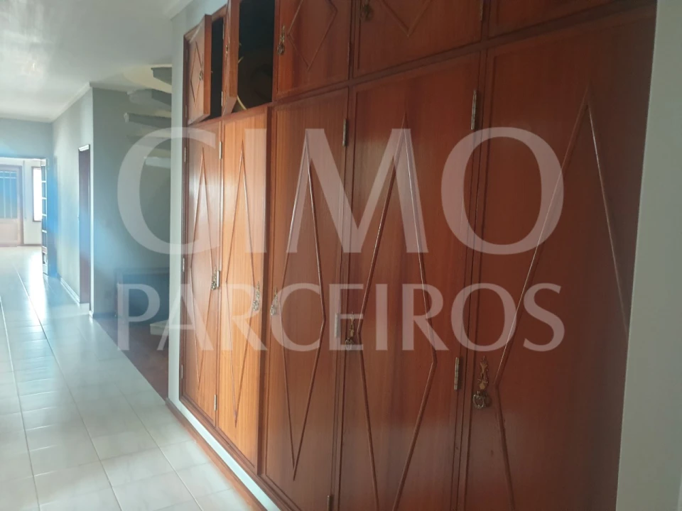 Moradia T6 para Venda em Fermentelos Foto 13