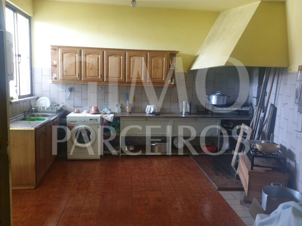 Moradia T6 para Venda em Fermentelos Foto 30