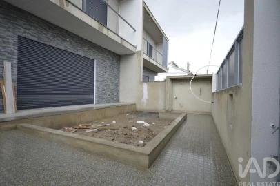 Moradia T3 para Venda em Fernao Ferro