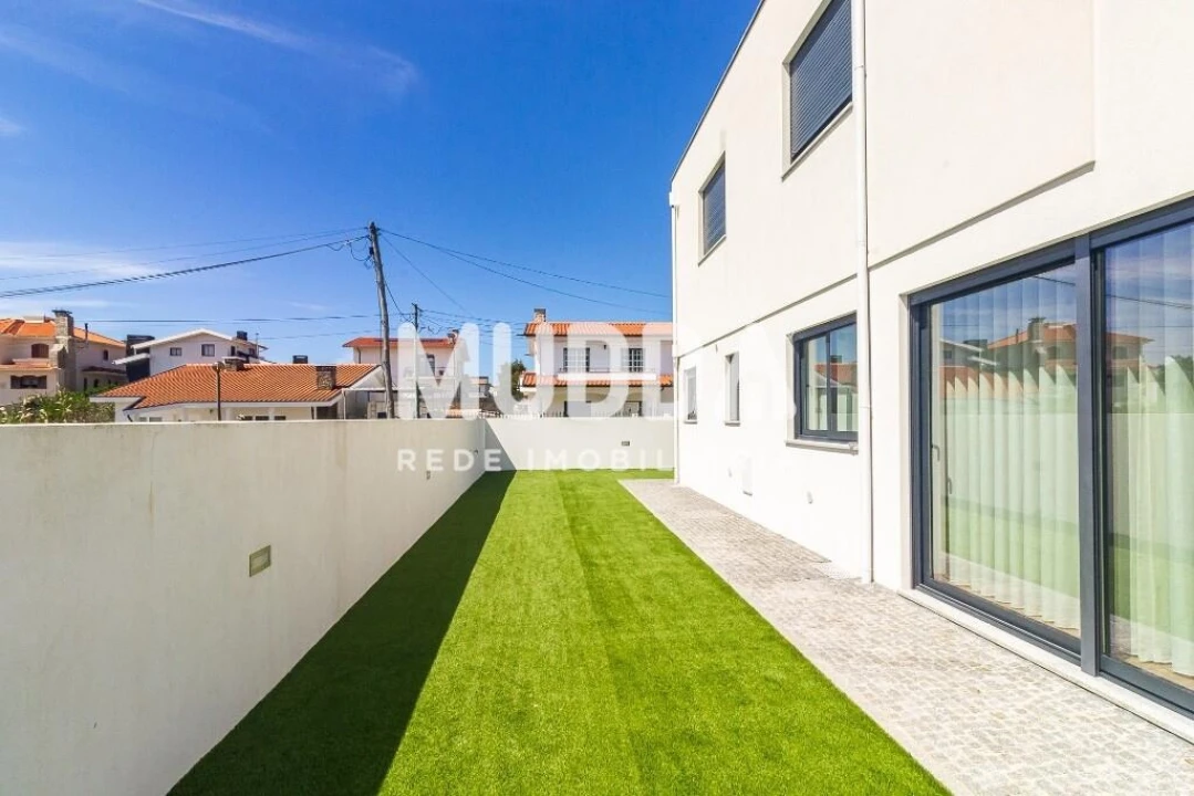 Moradia T4 para Venda em Ovar, São João, Arada e São Vicente de Pereira Jusã Foto 6