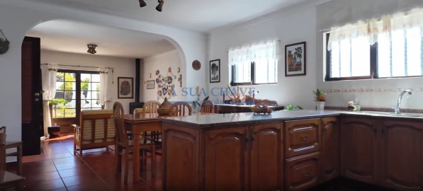 Moradia T3 para Venda em Sesimbra (Castelo)