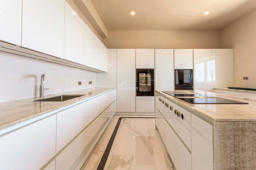 Moradia T7 para Venda em Lagos (São Sebastião e Santa Maria) Foto 40