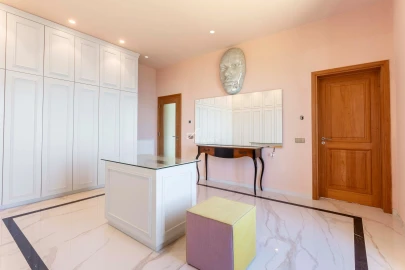 Moradia T7 para Venda em Lagos (São Sebastião e Santa Maria)