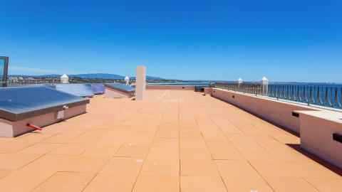 Moradia T7 para Venda em Lagos (São Sebastião e Santa Maria)