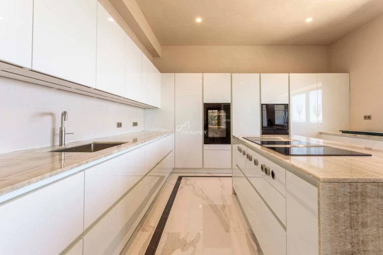 Moradia T7 para Venda em Lagos (São Sebastião e Santa Maria) Foto 40