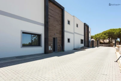 Moradia T3 para Venda em Albufeira e Olhos de Água