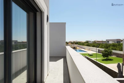 Moradia T3 para Venda em Albufeira e Olhos de Água